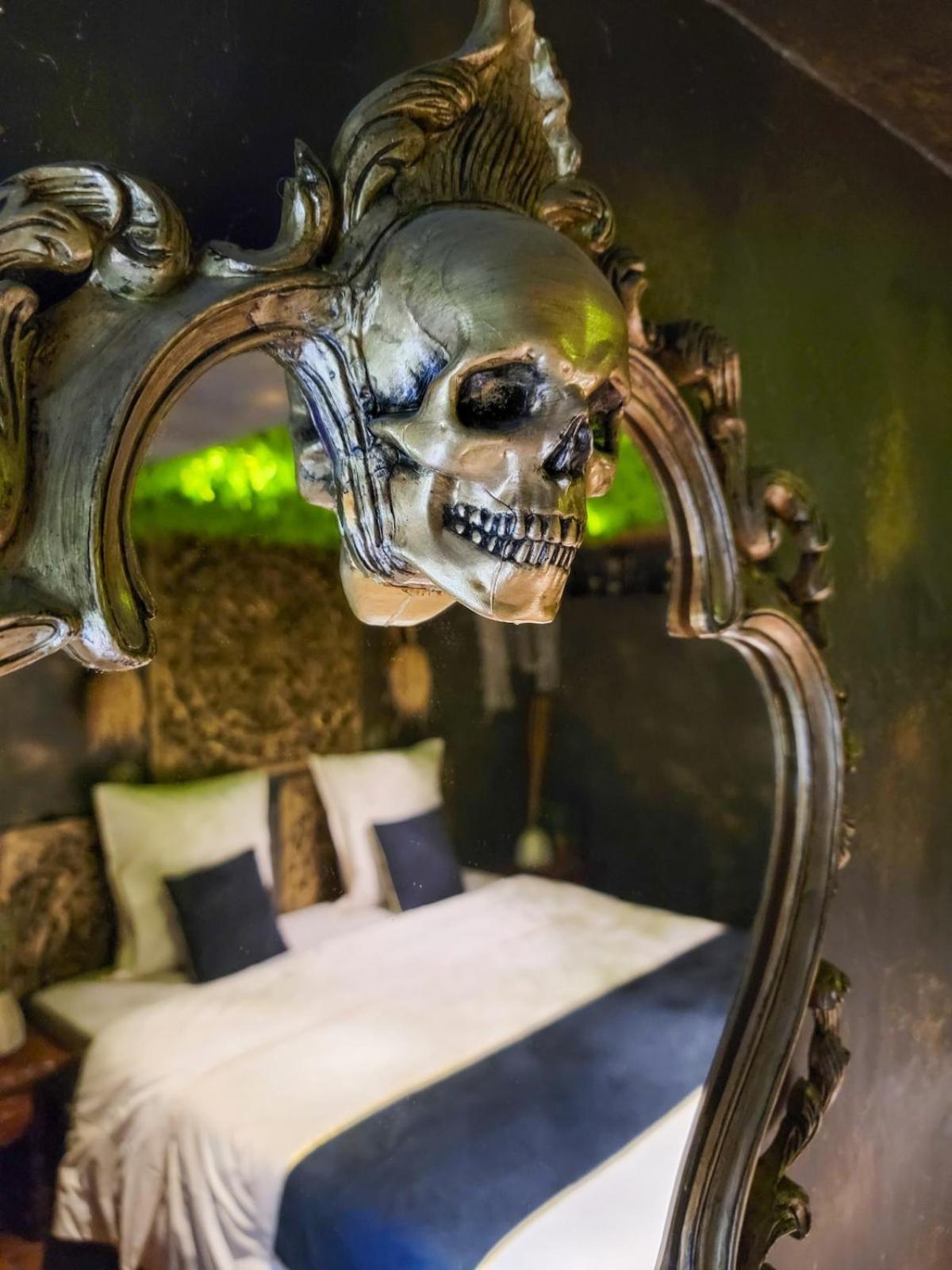 Le Repaire Des Pirates Logement Magique Sainte-Croix-en-Plaine エクステリア 写真