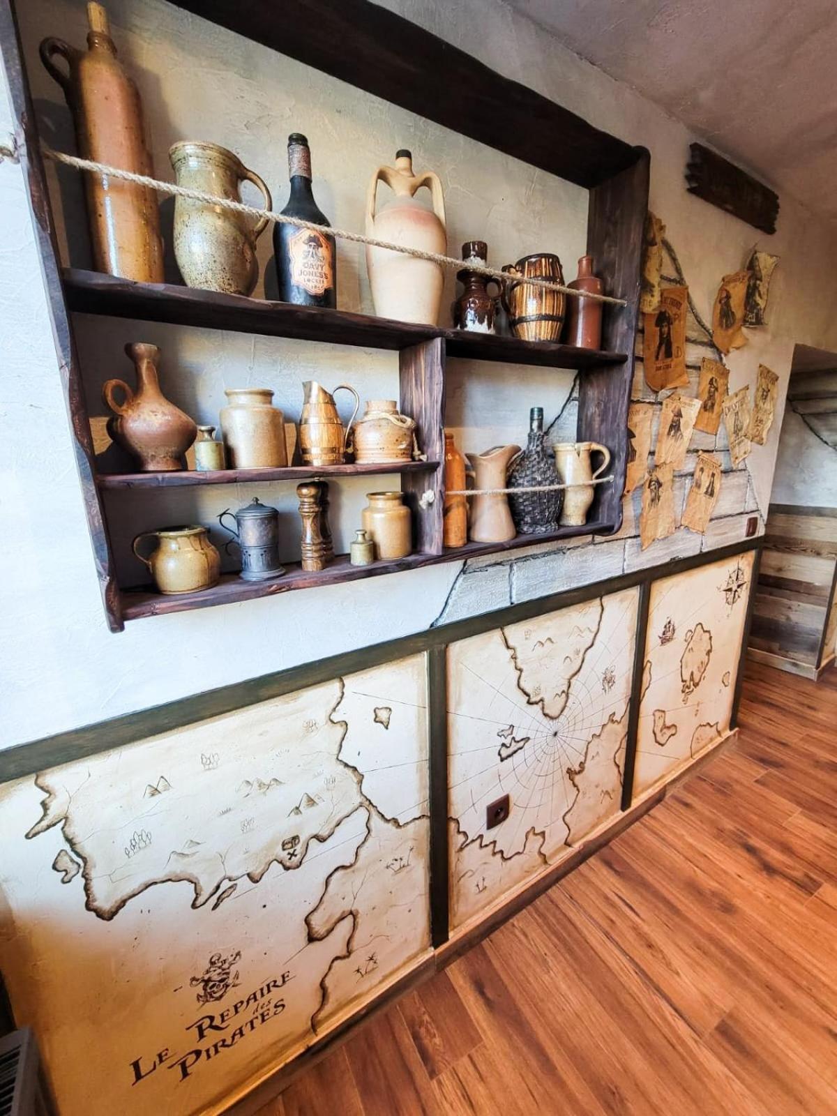 Le Repaire Des Pirates Logement Magique Sainte-Croix-en-Plaine エクステリア 写真